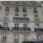 Апартаменты Spacieux A Deux Pas De Notre-dame *